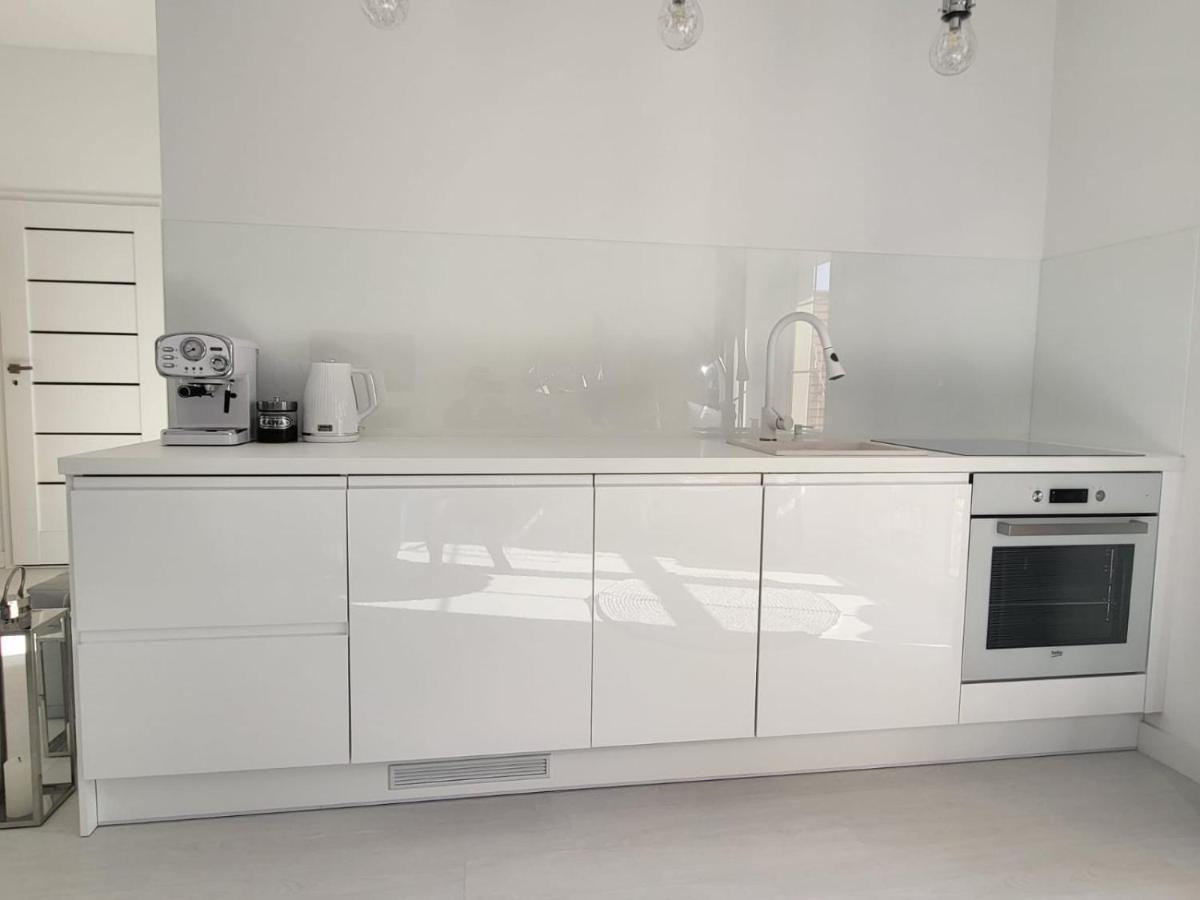 Przytulny Apartament Z Kominkiem Przy Jeziorze Borne Sulinowo Zewnętrze zdjęcie